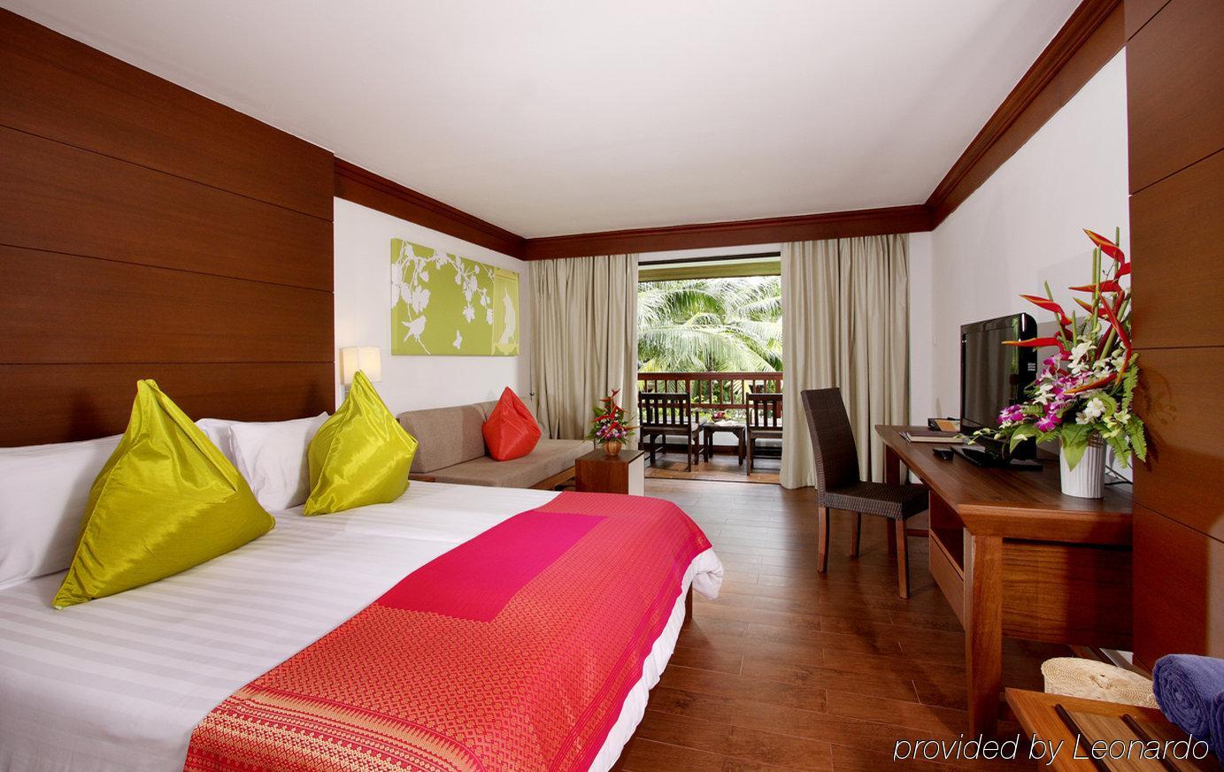 Kamala Beach Inn プーケット エクステリア 写真